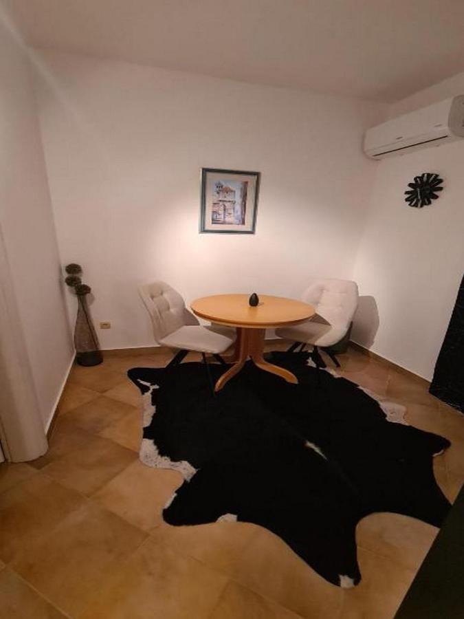 Villa Neda Vodice Exteriör bild