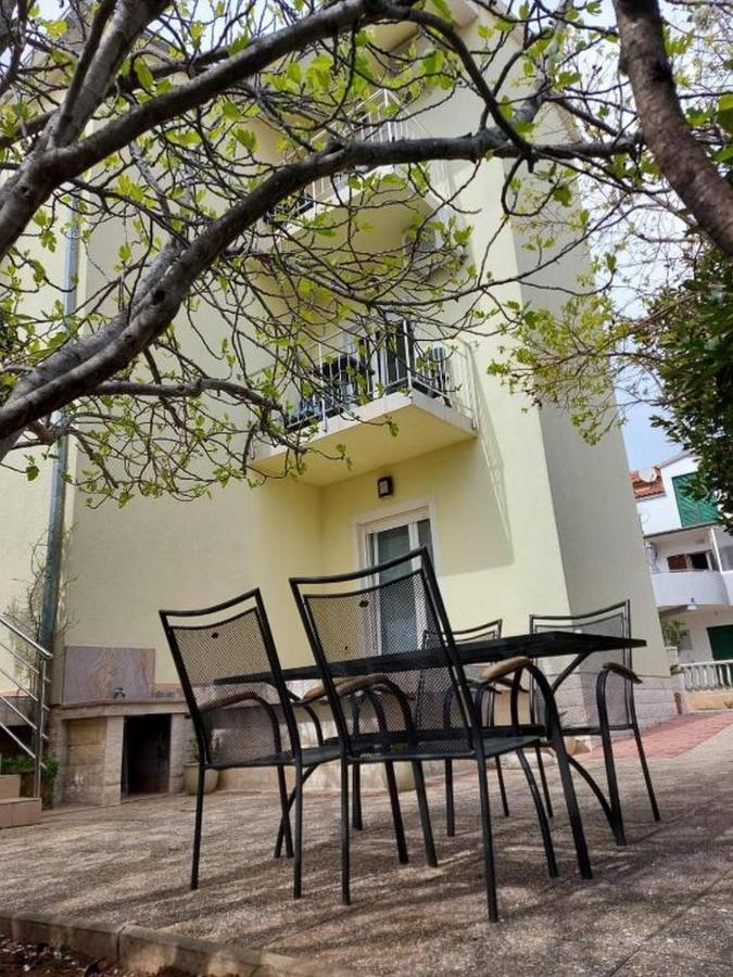 Villa Neda Vodice Exteriör bild