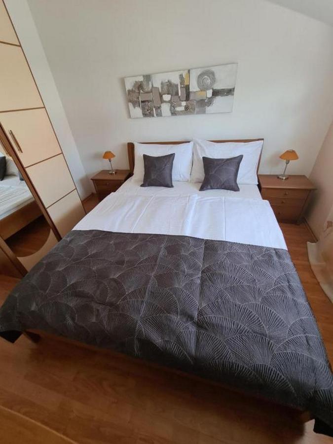 Villa Neda Vodice Exteriör bild