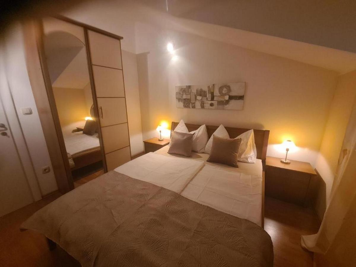 Villa Neda Vodice Exteriör bild
