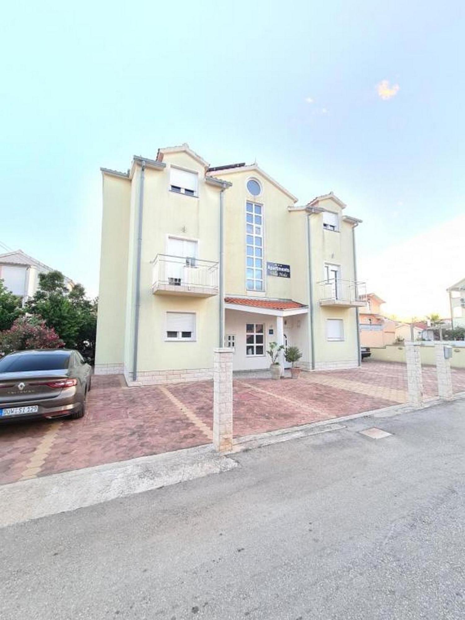 Villa Neda Vodice Rum bild